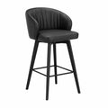 Chaise en cuir synthétique noir avec piètement en métal