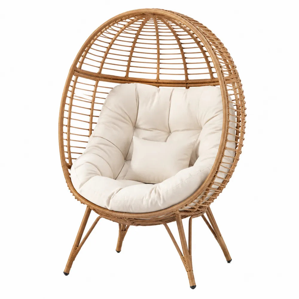 Fauteuil en rotin avec coussin beige, forme œuf
